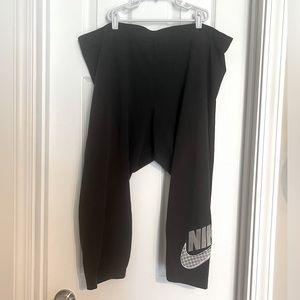 PLUS size women’s NIKE leggings